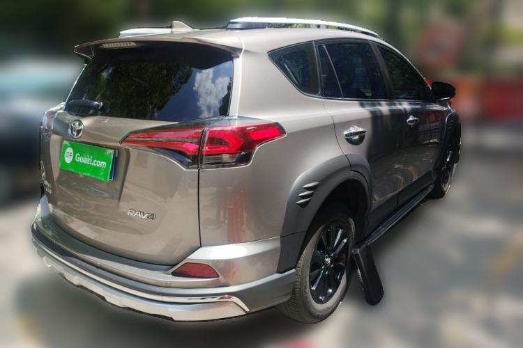 Used Toyota RAV4 2019 2.0L CVT Two-Wheel Drive Fashion X Limited Edition China VI Standard Rear Right 45 Deg