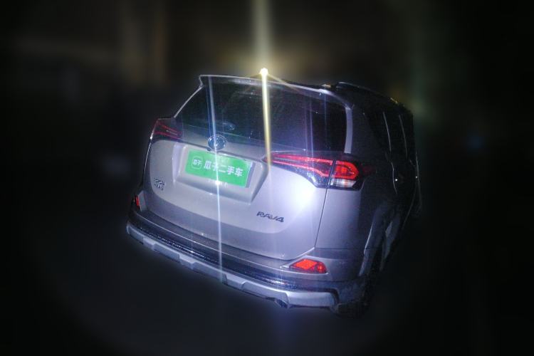 Used Toyota RAV4 2019 2.0L CVT Two-Wheel Drive Fashion X Limited Edition China VI Standard Rear Right 45 Deg