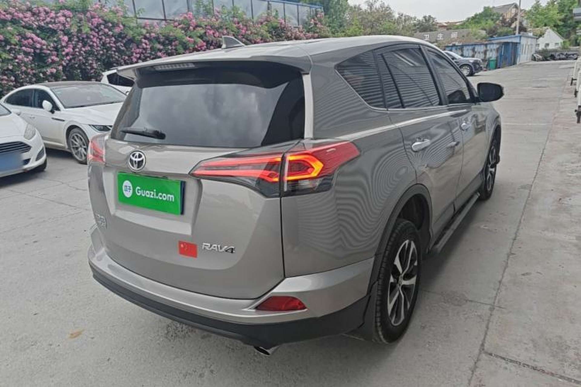 Used Toyota RAV4 2019 2.0L CVT Two-Wheel Drive Comfort Edition China VI Standard Rear Right 45 Deg