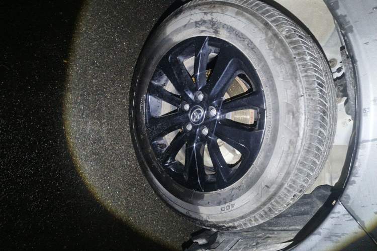 Used Toyota RAV4 2019 2.0L CVT Two-Wheel Drive Fashion X Limited Edition China VI Standard Right Front Wheel Hub