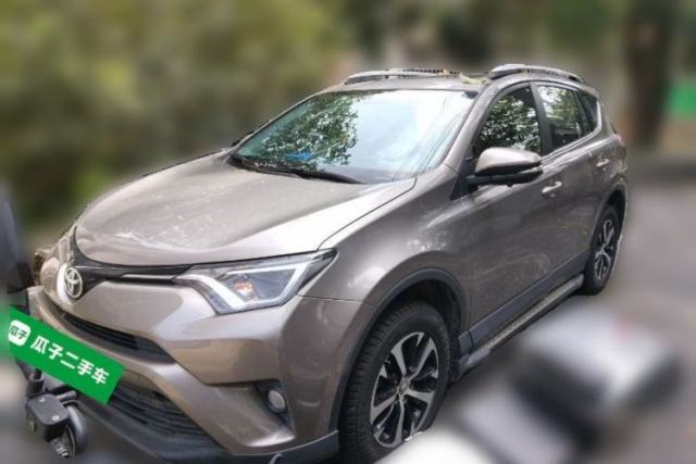 Used Toyota RAV4 2019 2.0L CVT Two-Wheel Drive Pioneer Edition China VI Standard