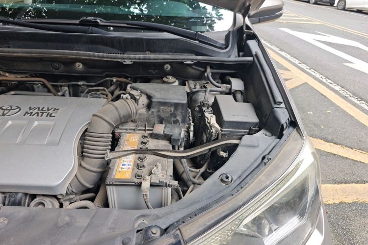 Used Toyota RAV4 2019 2.0L CVT Two-Wheel Drive Pioneer Edition China VI Standard Engine Bay Left