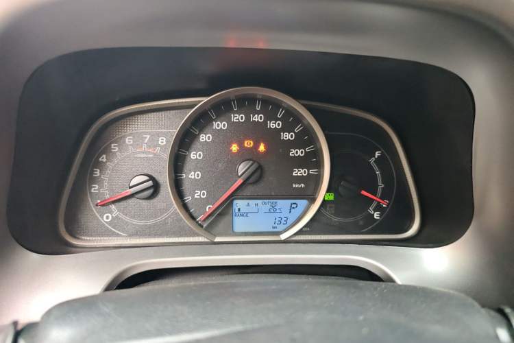 Used Toyota RAV4 2019 2.0L CVT Two-Wheel Drive Pioneer Edition China VI Standard Instrument Cluster