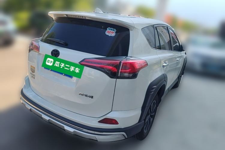 Used Toyota RAV4 2019 2.0L CVT Two-Wheel Drive Fashion X Limited Edition China VI Standard Rear Right 45 Deg