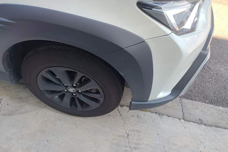 Used Toyota RAV4 2019 2.0L CVT Two-Wheel Drive Fashion X Limited Edition China VI Standard Right Front Wheel Hub