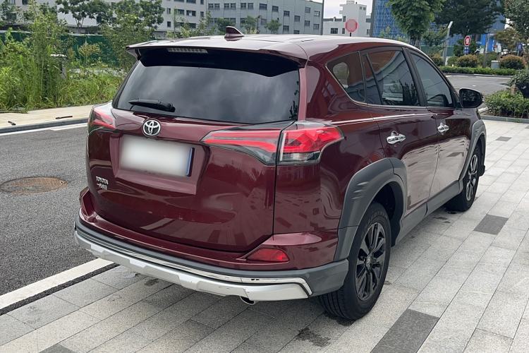 Used Toyota RAV4 2019 2.0L CVT Two-Wheel Drive Fashion X Limited Edition China V Standard Exterior 3