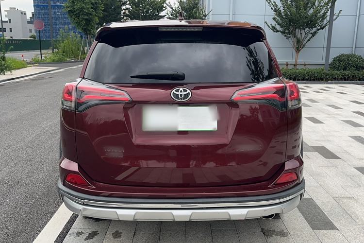 Used Toyota RAV4 2019 2.0L CVT Two-Wheel Drive Fashion X Limited Edition China V Standard Exterior 4