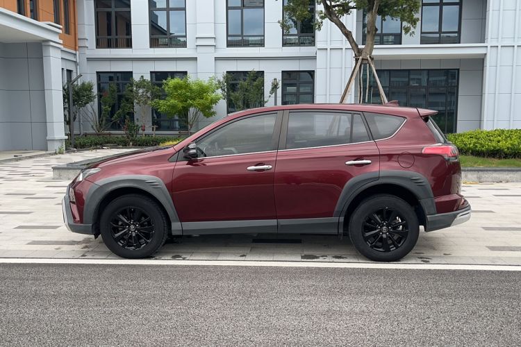 Used Toyota RAV4 2019 2.0L CVT Two-Wheel Drive Fashion X Limited Edition China V Standard Exterior 5