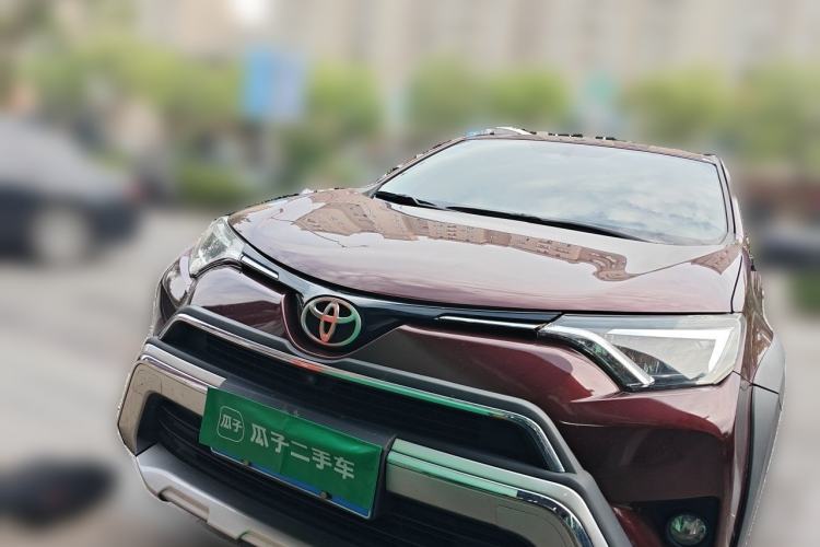 Used Toyota RAV4 2019 2.0L CVT Two-Wheel Drive Fashion X Limited Edition China VI Standard Front