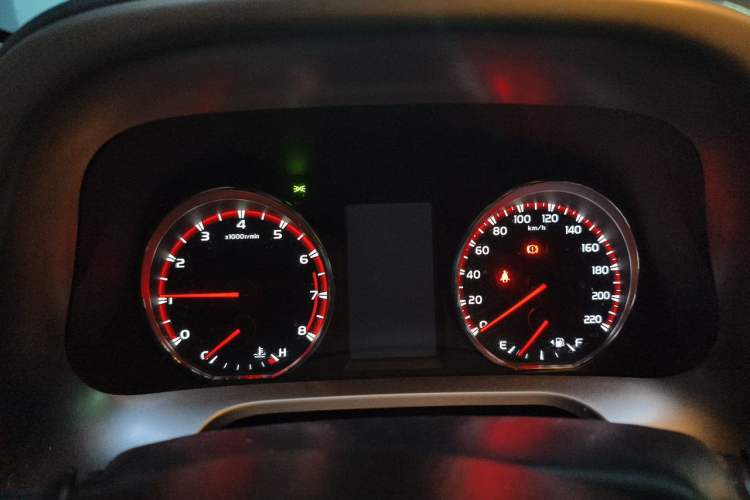 Used Toyota RAV4 2019 2.0L CVT Two-Wheel Drive Fashion X Limited Edition China VI Standard Instrument Cluster