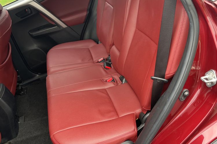 Used Toyota RAV4 2019 2.0L CVT Two-Wheel Drive Fashion X Limited Edition China V Standard Interior 1