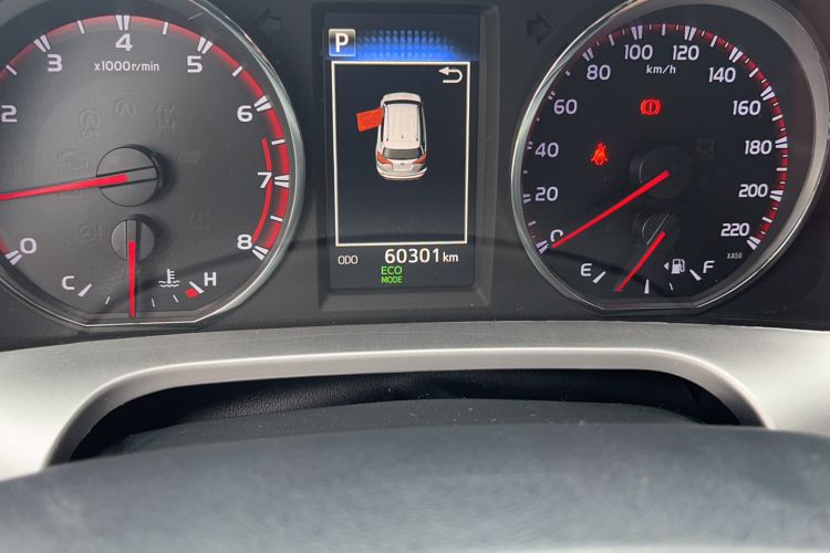 Used Toyota RAV4 2019 2.0L CVT Two-Wheel Drive Fashion X Limited Edition China V Standard Odometer Close Up