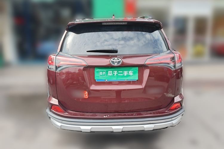 Used Toyota RAV4 2019 2.0L CVT Two-Wheel Drive Fashion X Limited Edition China VI Standard Rear