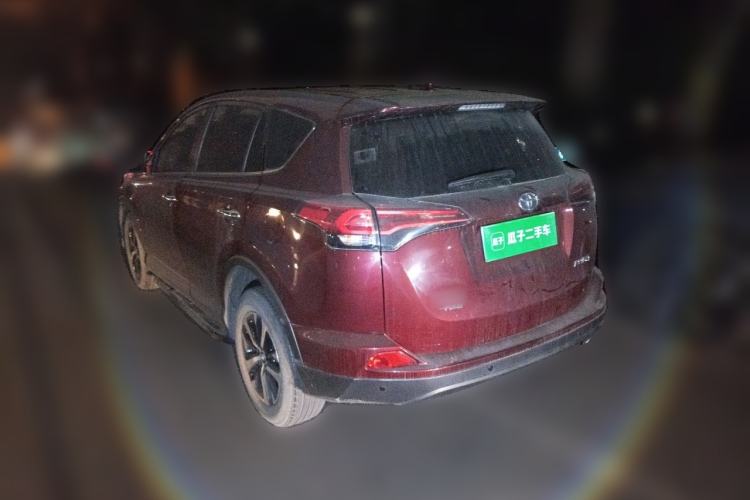 Used Toyota RAV4 2019 2.0L CVT Two-Wheel Drive Luxury Version China VI Standard Rear Left 45 Deg