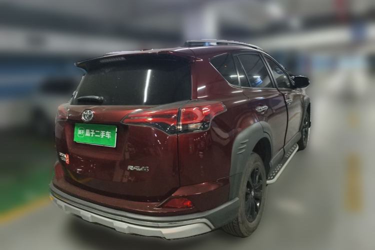 Used Toyota RAV4 2019 2.0L CVT Two-Wheel Drive Fashion X Limited Edition China VI Standard Rear Right 45 Deg