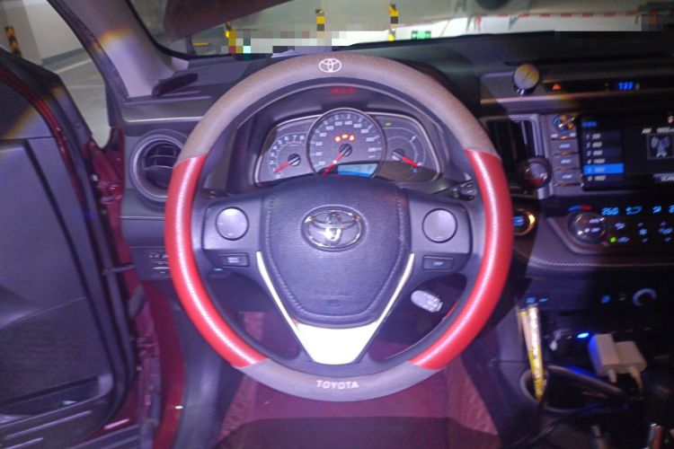 Used Toyota RAV4 2019 2.0L CVT Two-Wheel Drive Pioneer Edition China V Standard Steering Wheel