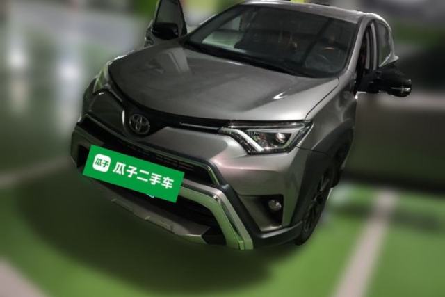 Used Toyota RAV4 2019 2.0L CVT Two-Wheel Drive Urban Edition China VI Standard