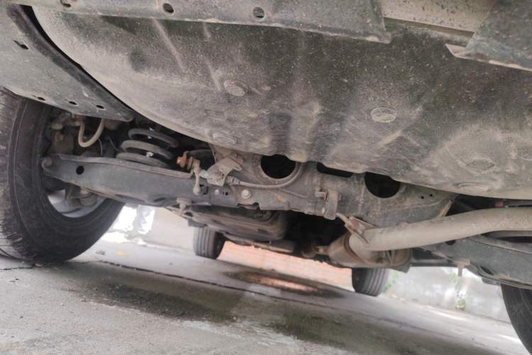 Used Toyota RAV4 2019 2.0L CVT Two-Wheel Drive ZhiShang Version China VI Standard Chassis Rear