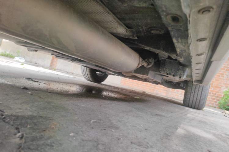 Used Toyota RAV4 2019 2.0L CVT Two-Wheel Drive ZhiShang Version China VI Standard Chassis Rear Right