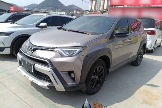 Used Toyota RAV4 2019 2.0L CVT Two-Wheel Drive Fashion X Limited Edition China V Standard