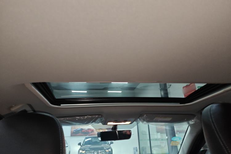 Used Toyota RAV4 2019 2.0L CVT Two-Wheel Drive Fashion X Limited Edition China VI Standard Headliner
