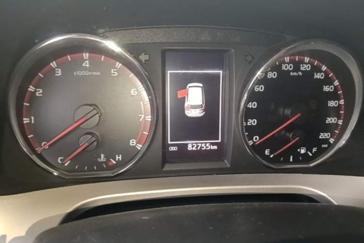 Used Toyota RAV4 2019 2.0L CVT Two-Wheel Drive Fashion X Limited Edition China VI Standard Instrument Cluster