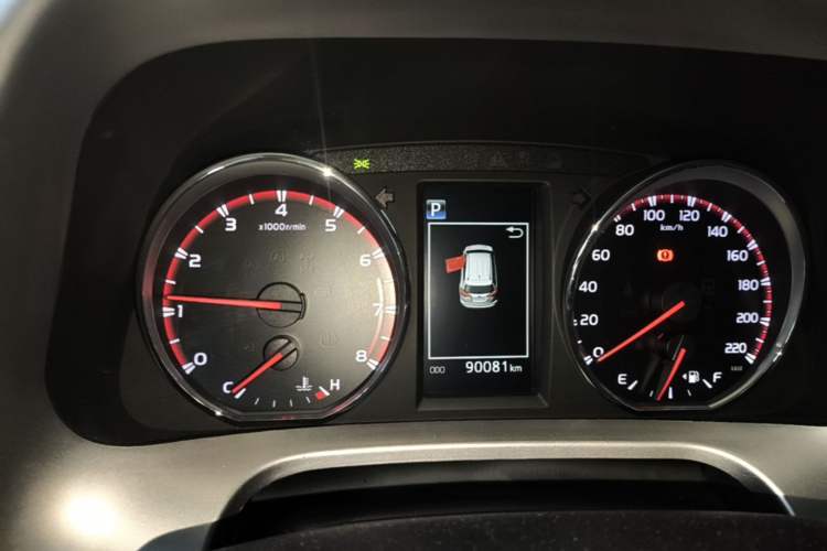 Used Toyota RAV4 2019 2.0L CVT Two-Wheel Drive ZhiShang Version China VI Standard Instrument Cluster