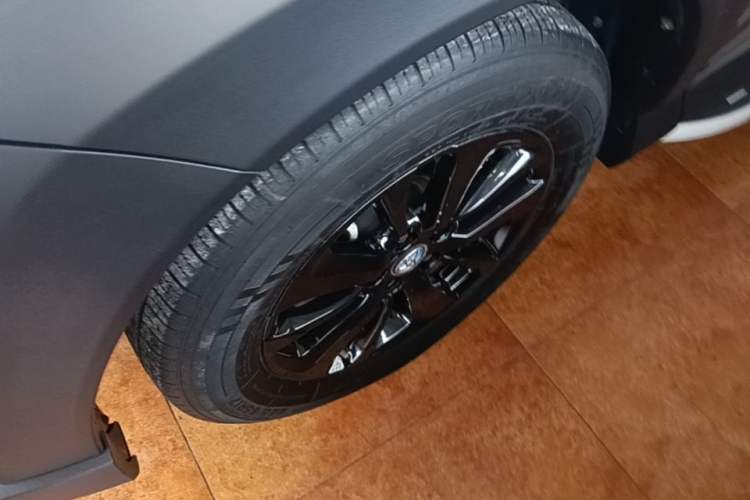 Used Toyota RAV4 2019 2.0L CVT Two-Wheel Drive Fashion X Limited Edition China VI Standard Left Front Wheel Hub