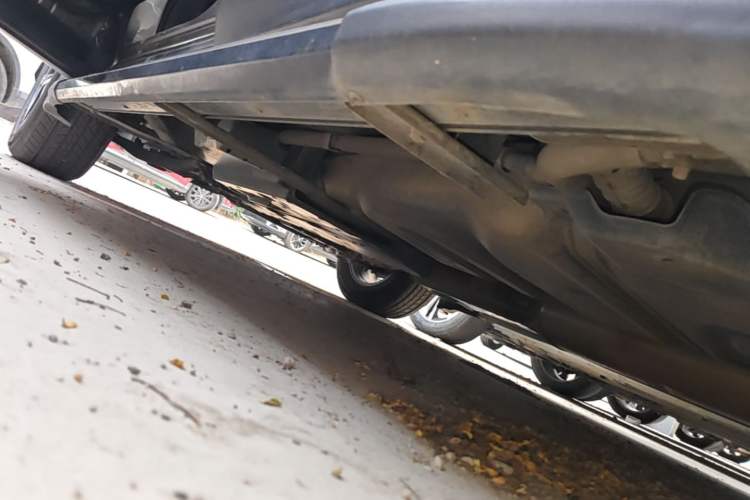 Used Toyota RAV4 2019 2.0L CVT Two-Wheel Drive Luxury Version China VI Standard Left Side Sill
