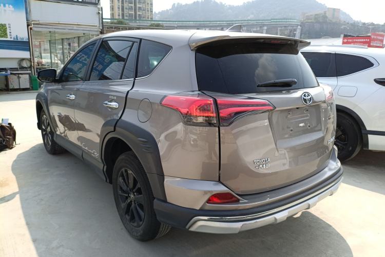 Used Toyota RAV4 2019 2.0L CVT Two-Wheel Drive Fashion X Limited Edition China V Standard Rear Left 45 Deg