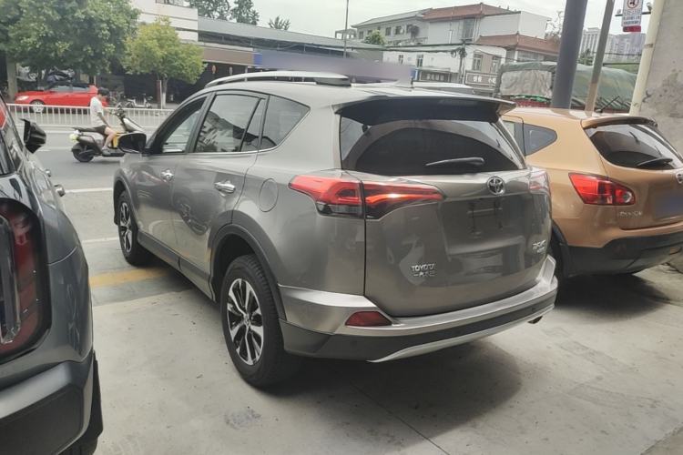Used Toyota RAV4 2019 2.0L CVT 4x4 New Edition China VI Standard Rear Left 45 Deg