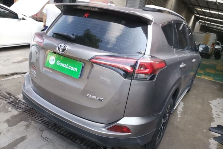 Used Toyota RAV4 2019 2.0L CVT Two-Wheel Drive Pioneer Edition China VI Standard Rear Right 45 Deg
