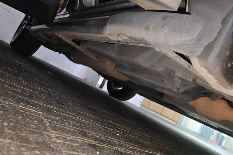 Used Toyota RAV4 2019 2.0L CVT Two-Wheel Drive Luxury Version China VI Standard Right Side Sill