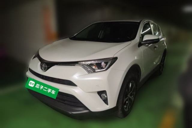 Used Toyota RAV4 2019 2.0L CVT Two-Wheel Drive Comfort Edition China VI Standard