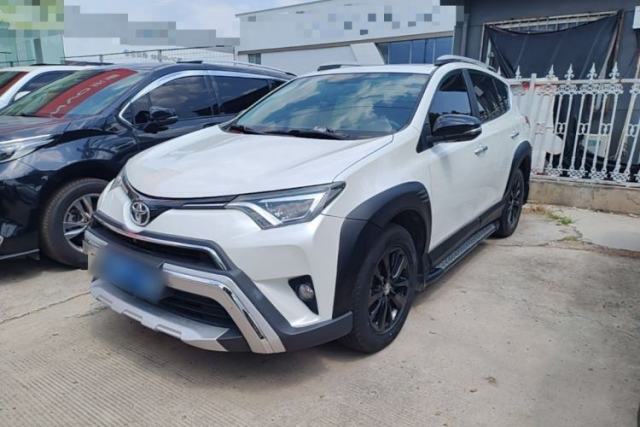 Used Toyota RAV4 2019 2.0L CVT Two-Wheel Drive Fashion X Limited Edition China VI Standard