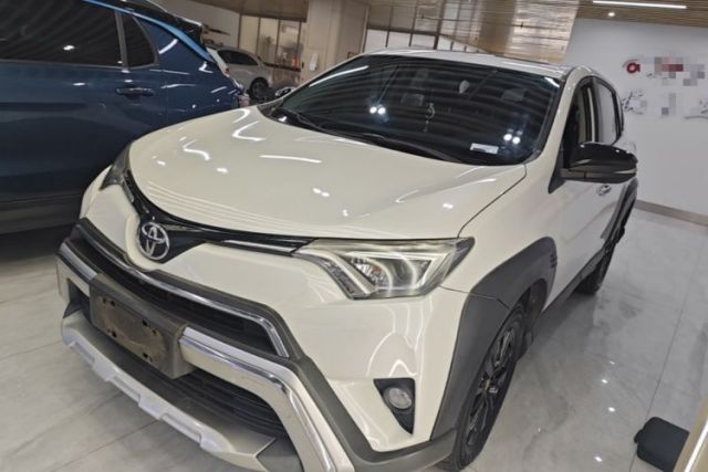 Used Toyota RAV4 2019 2.0L CVT Two-Wheel Drive Fashion X Limited Edition China VI Standard