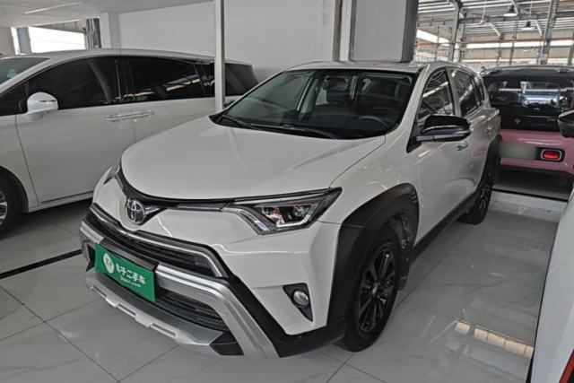 Used Toyota RAV4 2019 2.0L CVT Two-Wheel Drive Fashion X Limited Edition China V Standard