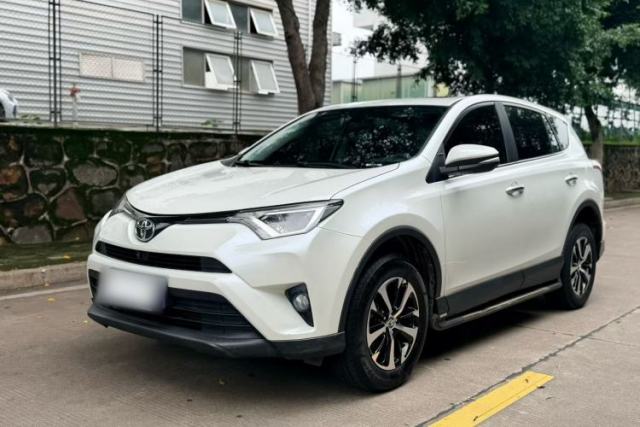 Used Toyota RAV4 2019 2.0L CVT Two-Wheel Drive Pioneer Edition China V Standard