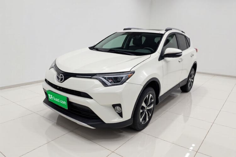 Used Toyota RAV4 2019 2.0L CVT Two-Wheel Drive ZhiShang Version China VI Standard Guazi used car, China used car export, Used car for sale, Used cars, Cheapest cars for sale