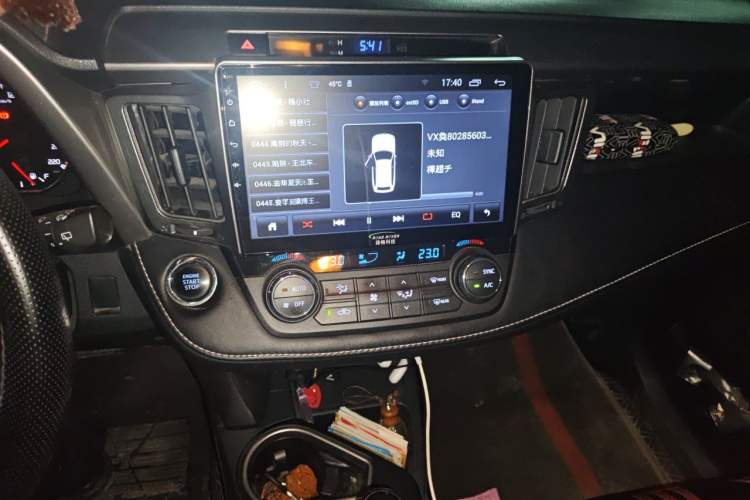 Used Toyota RAV4 2019 2.0L CVT Two-Wheel Drive Fashion X Limited Edition China V Standard Audio And AC Panel