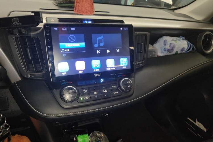 Used Toyota RAV4 2019 2.0L CVT Two-Wheel Drive Pioneer Edition China V Standard Audio And AC Panel
