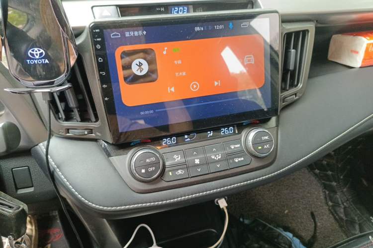 Used Toyota RAV4 2019 2.0L CVT Two-Wheel Drive Pioneer Edition China VI Standard Audio And AC Panel