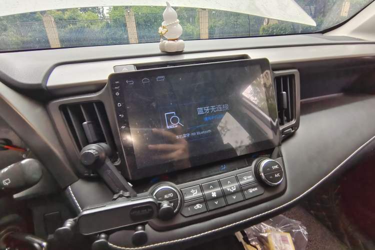 Used Toyota RAV4 2019 2.0L CVT Two-Wheel Drive Pioneer Edition China V Standard Audio And AC Panel