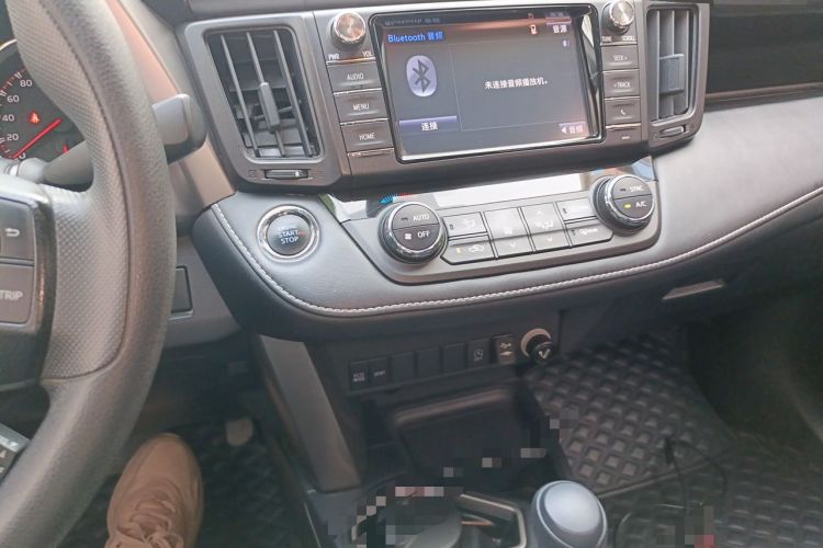 Used Toyota RAV4 2019 2.0L CVT Two-Wheel Drive Fashion X Limited Edition China VI Standard Audio And AC Panel