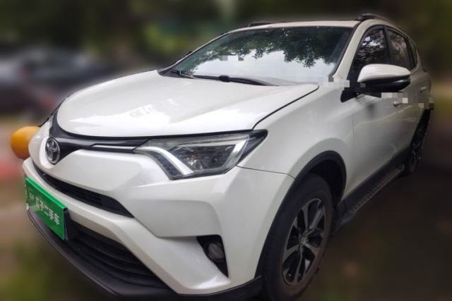 Used Toyota RAV4 2019 2.0L CVT Two-Wheel Drive Pioneer Edition China VI Standard