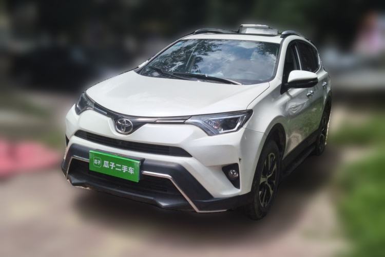 Used Toyota RAV4 2019 2.0L CVT Two-Wheel Drive Luxury Version China VI Standard Guazi used car, China used car export, Used car for sale, Used cars, Cheapest cars for sale