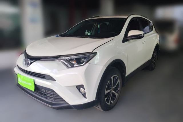Used Toyota RAV4 2019 2.0L CVT Two-Wheel Drive Pioneer Edition China VI Standard