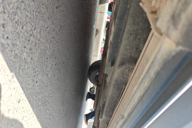 Used Toyota RAV4 2019 2.0L CVT Two-Wheel Drive Luxury Version China VI Standard Chassis Front Left