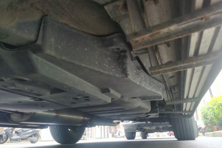 Used Toyota RAV4 2019 2.0L CVT Two-Wheel Drive Luxury Version China VI Standard Chassis Front Left
