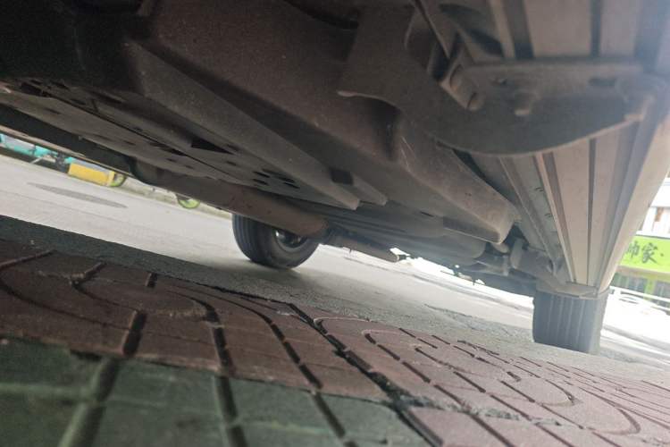 Used Toyota RAV4 2019 2.0L CVT Two-Wheel Drive Luxury Version China VI Standard Chassis Front Left